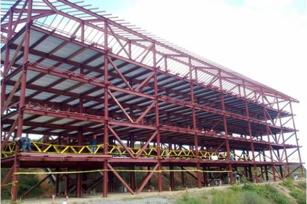 Estructuras Metálicas para Edificios de Vivienda PDVSA.